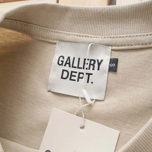 Gallery Dept.Skull And Crossbones-Print Distressed Short Sleeve Cream